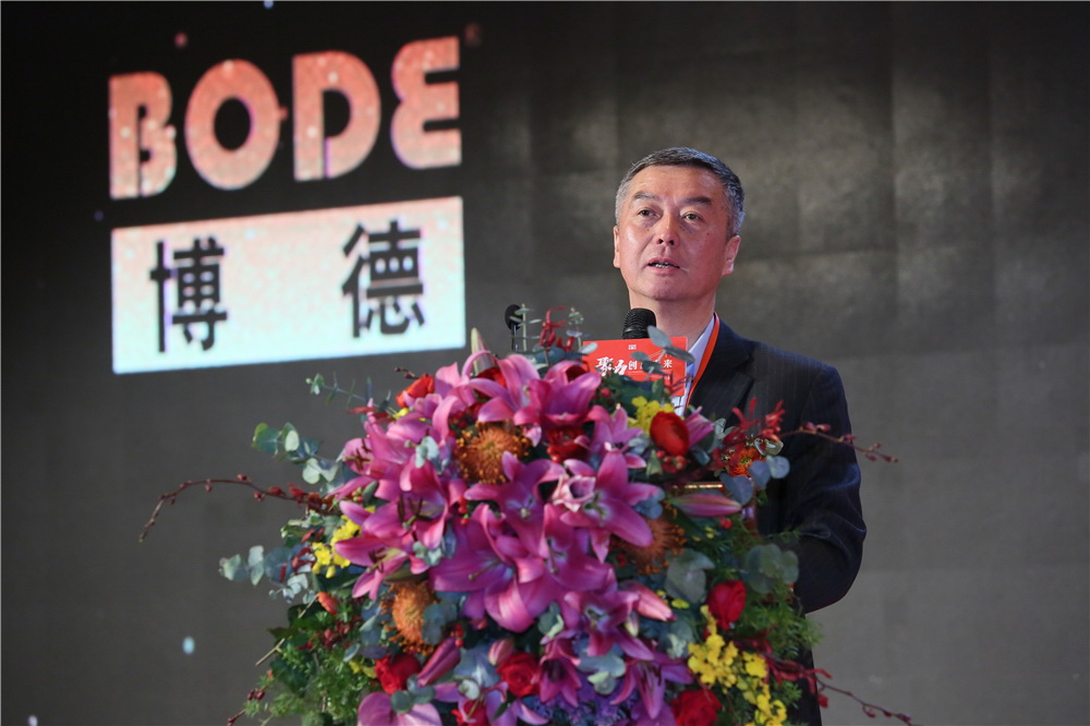 中国建筑卫生陶瓷协会常务副会长缪斌先生