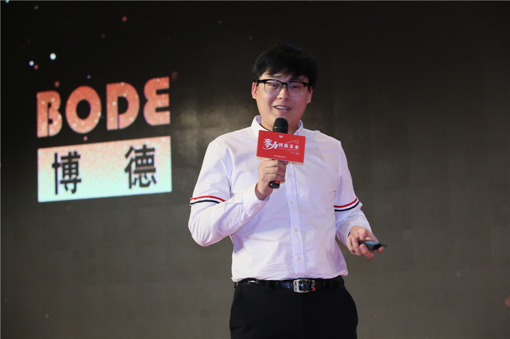 红星美凯龙总部招商中心副总经理鹿丰元先生